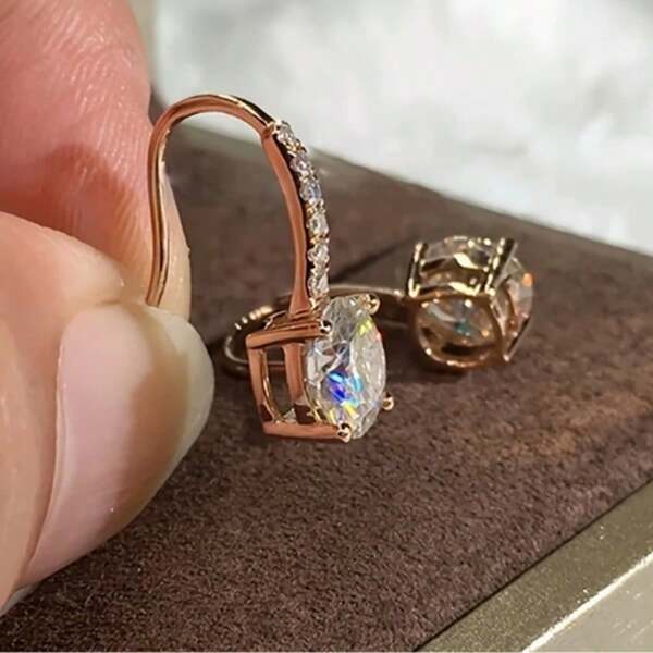 925 Silver Four-Claw Women's Earrings Studs, Inlaid With 2 Pieces Of 0.1-Carat Colorful Moissanite - Stylish And Simple Ladies' Earrings, Ideal Gifts For Birthday, Anniversary, Valentine's Day, Mother's Day, Thanksgiving, Christmas