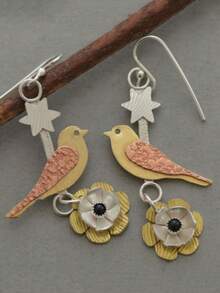 复古铜手工鸟形耳环、动物耳环、可爱耳环、工匠雕刻花卉耳环、女士吊坠耳环
