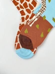 جوارب نسائية متوسطة الطول بتصميم كرتوني ثنائي اللون على طراز AB بتصميم زرافة، أنيقة وجذابة للخريف