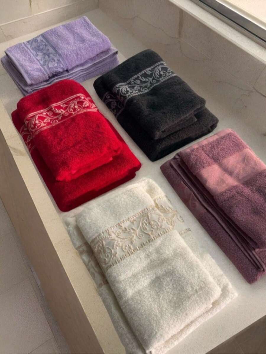 2 件套优质毛巾套装 - 1 条浴巾（70x140 厘米）和 1 条手巾/面巾（50x90 厘米） - 超柔软耐用 - 70% 棉 30% 涤纶 - 快干、吸水、轻盈 - 土耳其制造 - 紫色 - 查看 1