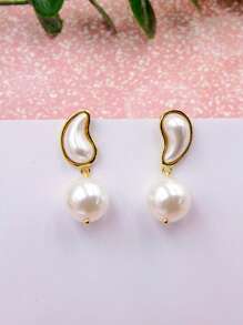1 Pair Unique Comma Shaped Women Dangle Earrings