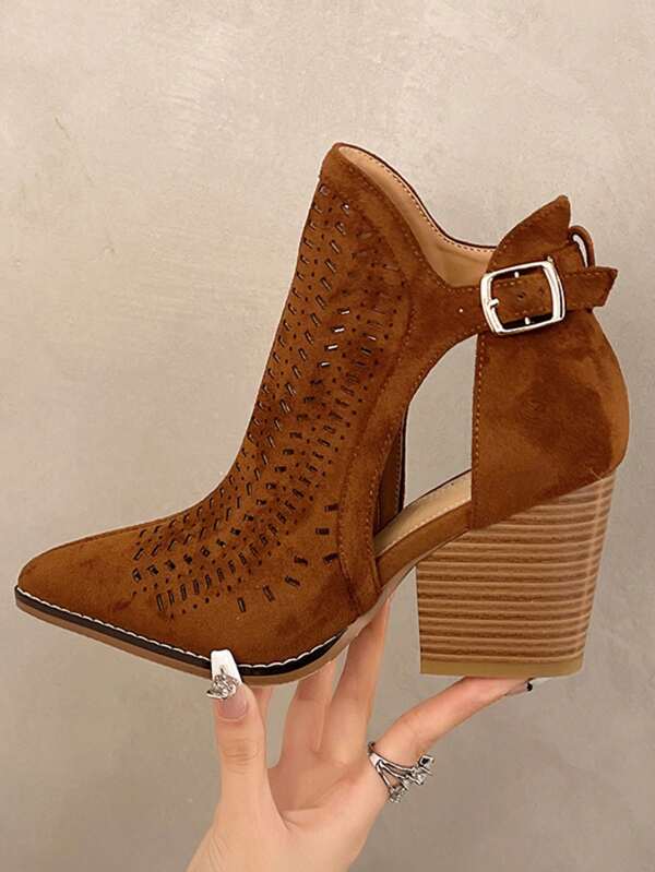 Novas sandálias pretas de salto alto grosso, bico fino, tira com fivela, estilo romano casual, estilo preppy, imperdível para mulheres