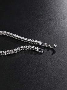 1 件优雅时尚圆形锆石手链，百搭珠宝配饰，适合女性日常佩戴或参加派对