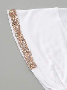 1 Stück Modische Damen Stirnband mit Strass in Einfarbig, Muslim Kopftuch Accessoire, vielseitig, weich und atmungsaktiv, Hijab Kappe, weißes Tuch, passendes Viskose Kopftuch mit Strass Design, hebt hochwertigen Stil für den täglichen Gebrauch hervor