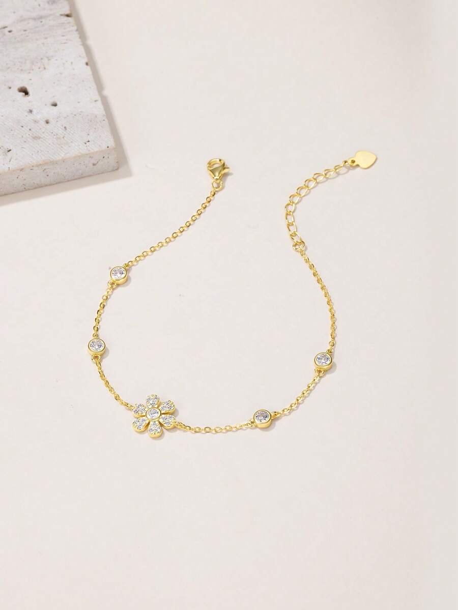 S925 纯银方晶锆石可爱花朵手链，适合女孩、青少年、日常及各种场合的优雅礼物