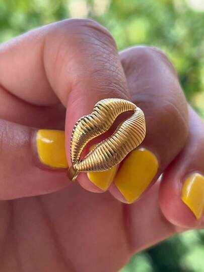 1 Stück Edelstahl-Ring mit Lippendesign für Frauen und Mädchen in Goldfarbe, Ring 2025, stilvoller Paar-Hochzeitsschmuck als Geschenk
