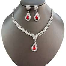 Sparkling Glass Crystal Drop Pendant Necklace And Earring Set, Luxurious Evening Party Women's Jewelry Set, Perfect Gift Set For Necklaces And Earrings