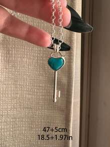 1pc Silver Color Metal Alloy Turquoise Heart Shaped Elegant Necklace, Suitable For Dating, Party, Concert And Daily Wear