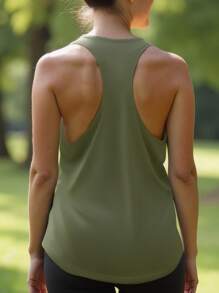 Olivgrünes Damen Sport-Trägershirt aus leichtem Gewebe für bequemen Sitz, geeignet für Wandern, Fitnessstudio, Training, Camping und verschiedene Outdoor-Aktivitäten