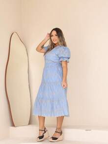 Women's Fashion Midi Dress In 3D Laise Fabric With Elastex On The Back And Button On The Front And Lining - hai màu xanh - Xem 4