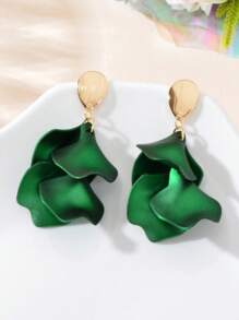 Pendientes largos con diseño de flores y hojas de moda