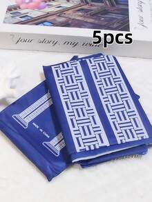 Portable Waterproof Outdoor Picnic Mat/Rug With Pouch, 65*100cm