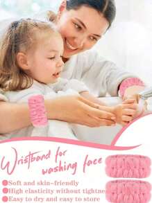 1pc Headband/2pcs Wristbands/3pcs Facial Cleansing Set: Polyester Bath Wristbands, Fluffy Solid Color Headband, Reusable Spa Headband & Wristbands, Fine Fiber Headband, Makeup Headband Wristbands, Elastic Wrist Wrap, Absorbent Sweatband, Face Towel. Suitable For Bathroom, Living Room, Vanity, Travel, Bedroom, Yoga, Workout, Bathing, Makeup, Skincare, Spa, Salon, Birthday, Face Mask, Exercise Face Clean,Facial Brush,Bag,Organizer,Storage