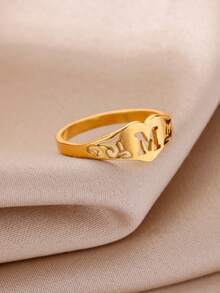 1枚不锈钢心形字母戒指，女士镀金镂空花朵A-Z字母戒指，订婚结婚珠宝礼物 - 金黃色 - 查看 7