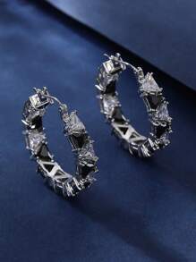 2 pares de pendientes de círculo versátiles y de temperamento, con zirconia de alta gama y de lujo, elegantes para uso diario, fiestas, festivales y bodas. También se pueden usar como regalo para buenos amigos y amantes.