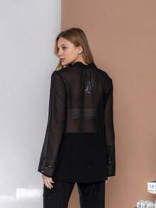 KIARA Textured Black Blouse Timeless Elegance With A Sophisticated Touch CHS-1435 - màu đen - Xem 3