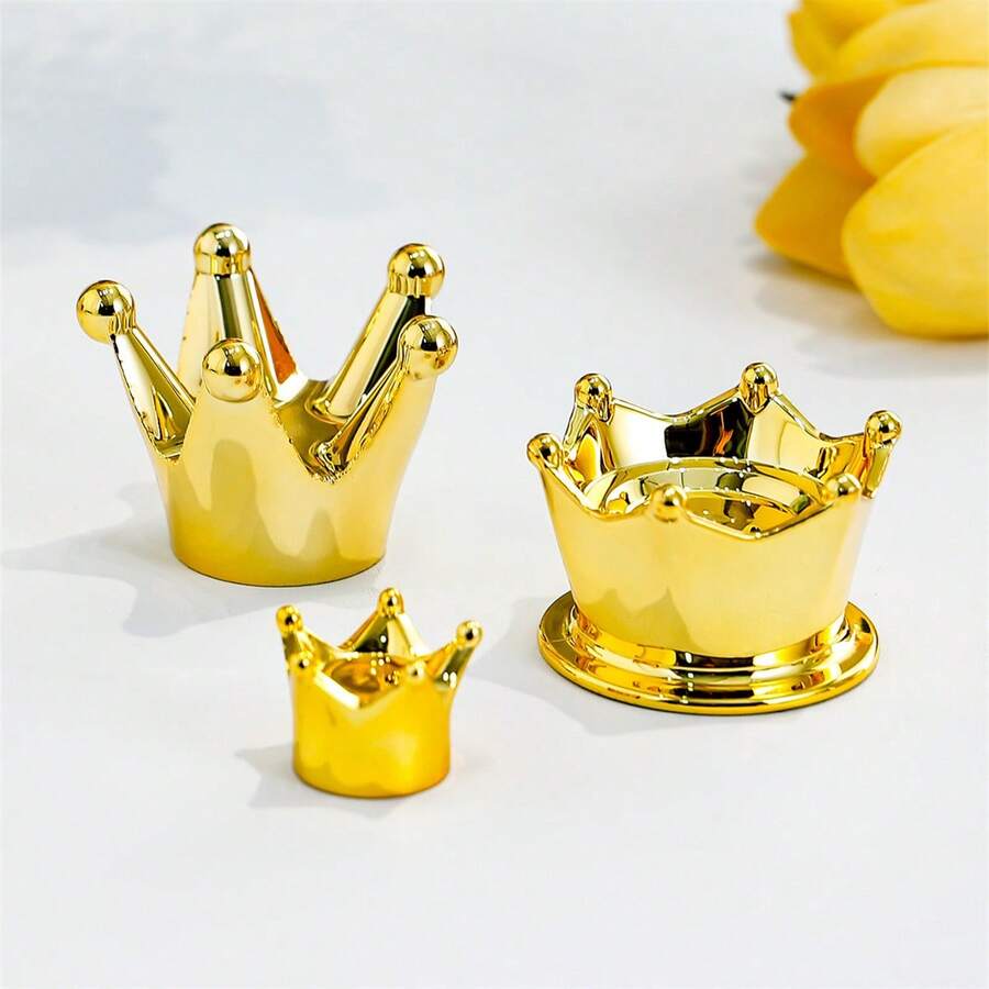 Set de 3 decoraciones de escritorio, coronas de plástico doradas con cuentas al estilo nórdico, para decoración de coche