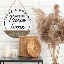 1pc Yard Sign Decor, Round Hanging Wall Sign Decor For Farmhouse Wall, Patio, Outdoor Living Wood Plaque, Suitable For Porch, Deck, Backyard, Housewarming Gift, New Home Decor, "It's Patio Time"