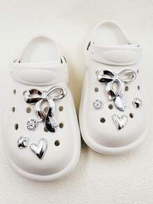 8pcs Set Fashionable Silver Oversized Bow, Heart Shaped DIY Accessories, Suitable For Sports Shoes And Shoelace Decoration, Personal Apparel, Holiday & Birthday Gift