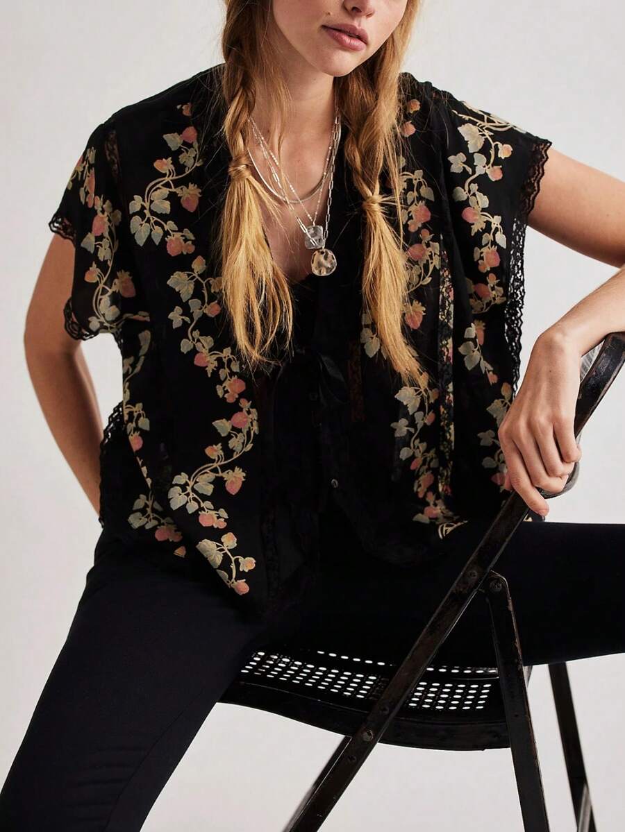 Women Boho Floral Lace Patchwork Tie Front Shirt Top Y2k Short Sleeve V Neck Button Down T Shirts Tops Blouse Loose Fit Boho Flowy Peplum Vests Tank Tops Summer Going Out Tops Aesthetic Clothes Beach Vacation Wear - 黑色 - 查看 1