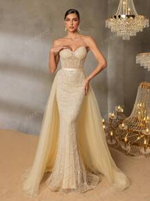 Luxury Off-Shoulder Beaded Mermaid Evening Gown With Tulle Cape Sleeves & Fishtail Train - Structured Sweetheart Bodice, Sequin-Embellished Hem - For Red Carpet Galas, Black-Tie Weddings, Opera Premieres, Charity Balls, Luxury Dinner Events
