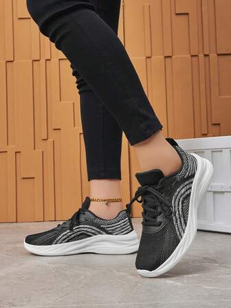 女士透气网眼休闲运动鞋，时尚设计软底减震跑鞋，2025 年夏季新品