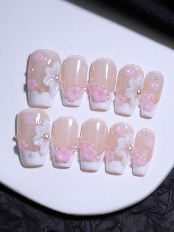 Unhas postiças 100% artesanais com decoração floral 3D esculpida à mão, cor nude e branca, 10 peças, unhas curtas estilo caixão, pontas de unhas postiças estilo francês, reutilizáveis, beleza de unhas faça você mesmo para as quatro estações, vida diária