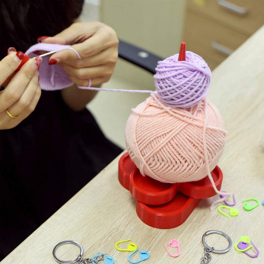Portable Plastic Yarn Holder, Beginner Crochet Knitting Tool, Sewing Thread Spool Yarn Ball Winder - Yarn Spinner - View 1