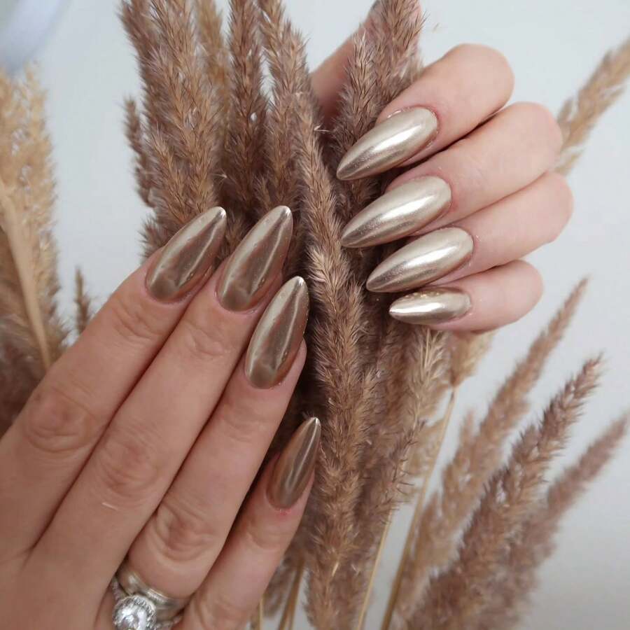 VV MEI JIA ER 24入組酷炫美甲大小杏仁形壓片假指甲，香檳金蟲紋假甲，金屬亞克力全套假指甲，專業指甲貼尖頭成人女士假指甲，含1片膠帶和1個甲片修整器指甲用品 - 金色 - 查看 1