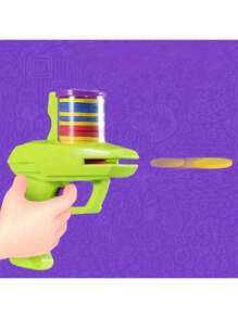 1 Stück zufällige Farbe kreative outdoor fliegende Untertasse Karotten-förmige EVA Spielzeugpistole, Outdoor Spielzeugpistole, geeignet für Kinder/Erwachsene, interaktives Geschenk für Geburtstage und Feiertage