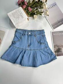 适合音乐节的夏季休闲 Y2K 风格褶皱牛仔迷你裙