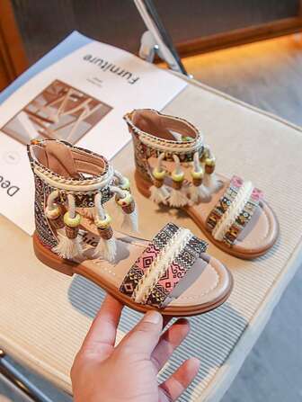 1 par de sandalias planas con flecos para niñas, sandalias romanas de estilo bohemio lindas para el verano de los niños