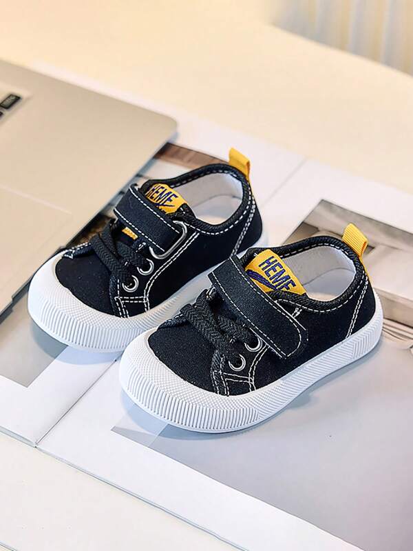 1 Pair Baby Soft Denim Fabric Shoes With Hook And Loop Design, Easy For Toddlers To Put On/Off, Comfortable Soft Sole For Running & Jumping, Adorned With Simple Yellow Details, Suitable For Everyday Wear And Indoor Activities