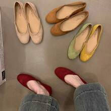 Women Flats