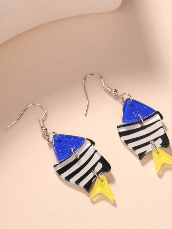 1 Pair New Fashionable Acrylic Cute Fish Shaped Smooth Earrings, European & American Style, Suitable For Daily Wear, Queuing Occasions, Holiday Gifts, Blue