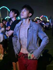 1 件闪亮水钻性感渔网短款上衣 - 网眼镂空背心，适合派对、舞会、海滩遮盖、俱乐部和休闲装、透明胸衣衬衫、双面、耐用、夜总会装