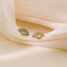 1 Pair Minimalist Zirconia Inlaid Fan Shaped Stud Earrings For Women, Unique Design, New