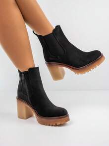 Cizme înalte cu talpă groasă