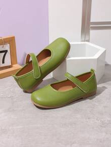 1 双女童绿色平底鞋，可调节钩环扣，圆头，TPR 防滑鞋底，轻便舒适，纯色，时尚芭蕾平底鞋，适合 5-14 岁女孩，上学、正式、表演和日常穿着，四季皆宜 - 綠色 - 查看 5