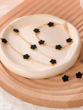 1 set de bijoux pour femmes : 1 pièce Collier pendentif classique trèfle porte-bonheur, 1 pièce Bracelet, 1 paire de Boucles d'oreilles