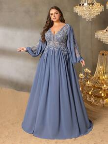 Faeriesty 大码女士优雅刺绣V领长袖A字型正式礼服——及地长款晚礼服，廓形挺括，适合出席黑领结晚宴、歌剧演出、红毯活动、婚礼、慈善舞会、夏季假日装扮、春季派对等场合。 - 霧霾藍 - 查看 7