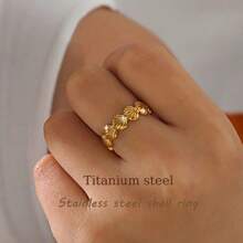 Nouvelle bague pendentif ondulé en acier inoxydable femme d'Europe et d'Amérique, bijou cadeau à la mode