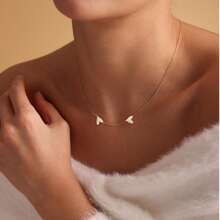 Personalized Engraved 1-5 Hearts Names Necklace ,Personalized Mom Necklace With Kids Names ,Family Heart Pendant Necklace, Christmas Mom Gift Personalized Gifts, Anniversary Gift, Christmas Gift, Gold, Stylish, Colorful, Vintage