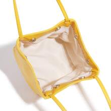 2026 Spring/Summer New Fashion Silver Color Women Handbag, Lunchbox Bag, Bright Leather Stylish Cool Y2K Style Cute Square Winged Toiletry Bucket Crossbody Bag - 黃色 - 查看 6