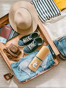 1个带动物首字母A-Z的便携式牙刷盒，让您的牙刷随时随地保持清洁！旅行牙刷架，便携式牙刷杯盖，适合旅行、露营、商务旅行和学校，多用途牙刷杯，旅行洗脸杯，牙刷和洗漱用品收纳套装，极简洗漱用品收纳盒，旅行必需品，浴室配件，家居用品和收纳用品（黄色）