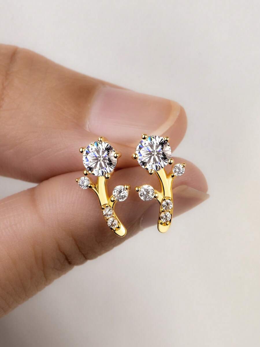 一对优雅小巧花卉图案 S925 银 1 克拉莫桑石耳钉，适合夏季佩戴 - 金色 - 查看 1