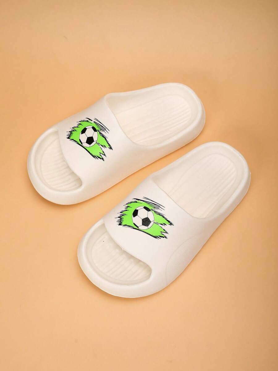 Dép xốp trẻ em họa tiết bóng đá, đế mềm chống trơn trượt, nhẹ và tối giản, dép lê cho bé trai và trẻ lớn.