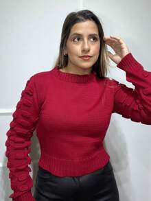 Red Cropped Top For Women's Cold Weather Knitwear With Long Sleeves Worked In Popcorn Style Wool Fall/Winter Fashion Casual Chic Style Rosana Malhas