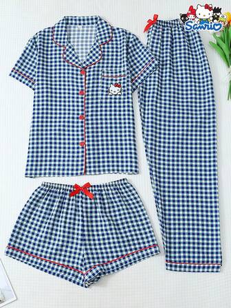 Sanrio 3件套女士春夏三丽鸥Hello Kitty蓝白格子Polo领短袖纽扣口袋上衣和蝴蝶结裤子/短裤睡衣套装，适合居家穿着，秋冬皆宜。