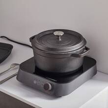 4.2L Black Cast Iron Casserole Dish Pot Pan With Lid For Cooking Baking Stew Stock - Black - View 7